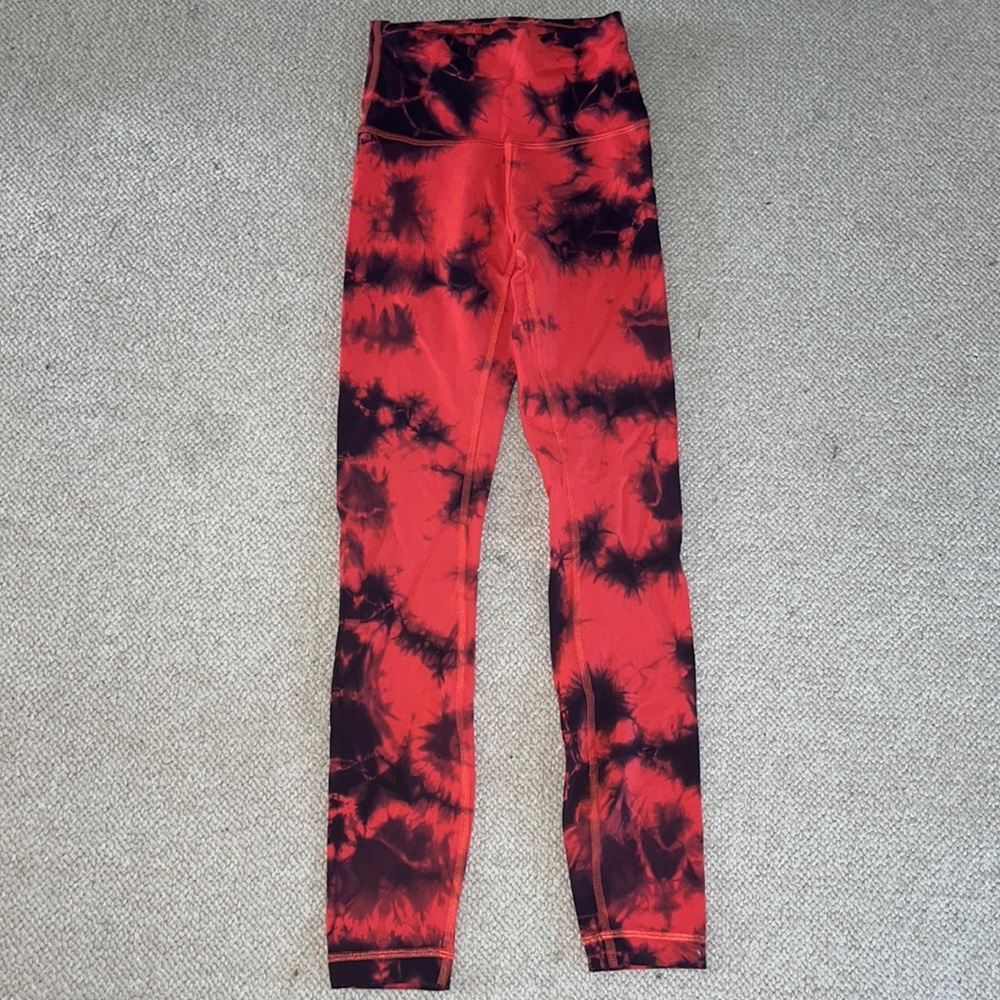 Lululemon tie dye red and black leggings